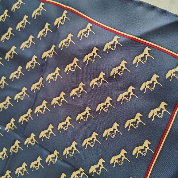 Kentucky Derby Horse Park 💯 Silk Scarf Vintage - Picture 10 of 14